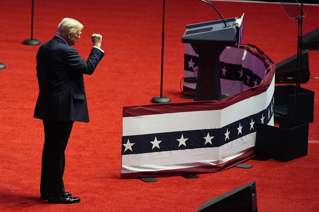 特朗普周日出席華盛頓一個勝利集會,為就職禮前的公開活動。(美聯社)