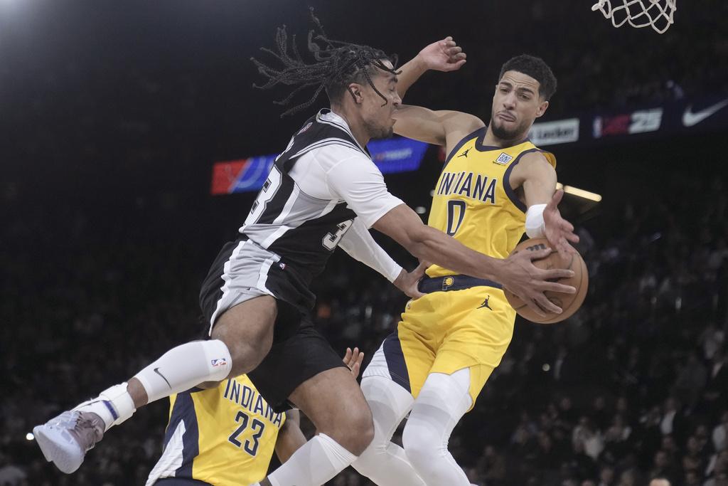 馬刺140:110贏溜馬。(美聯社)