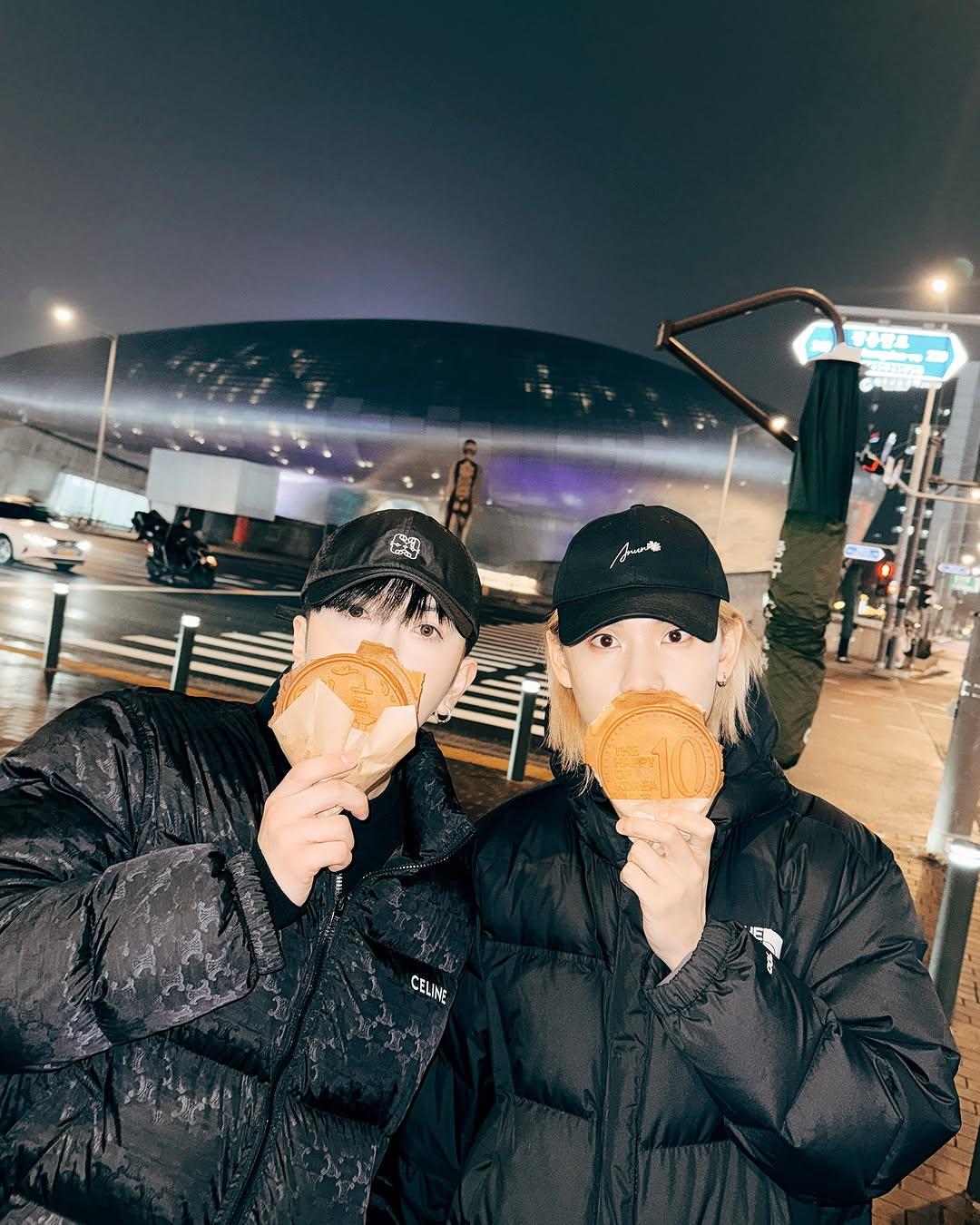 Anson Lo盧瀚霆與Jeremy李駿傑快閃韓國三日兩夜排舞。