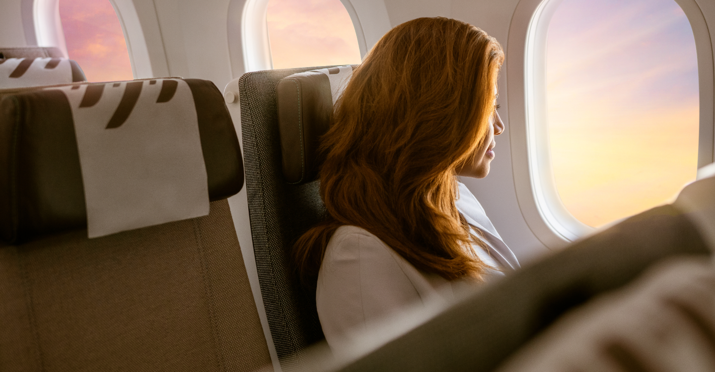 臺安醫院身心科主治醫生陳長聖就指出,「飛行恐懼」與心理上的失控有關,一般較常出現在成年人,其中以女性和曾經歷巨大亂流等事件的人最為常見。