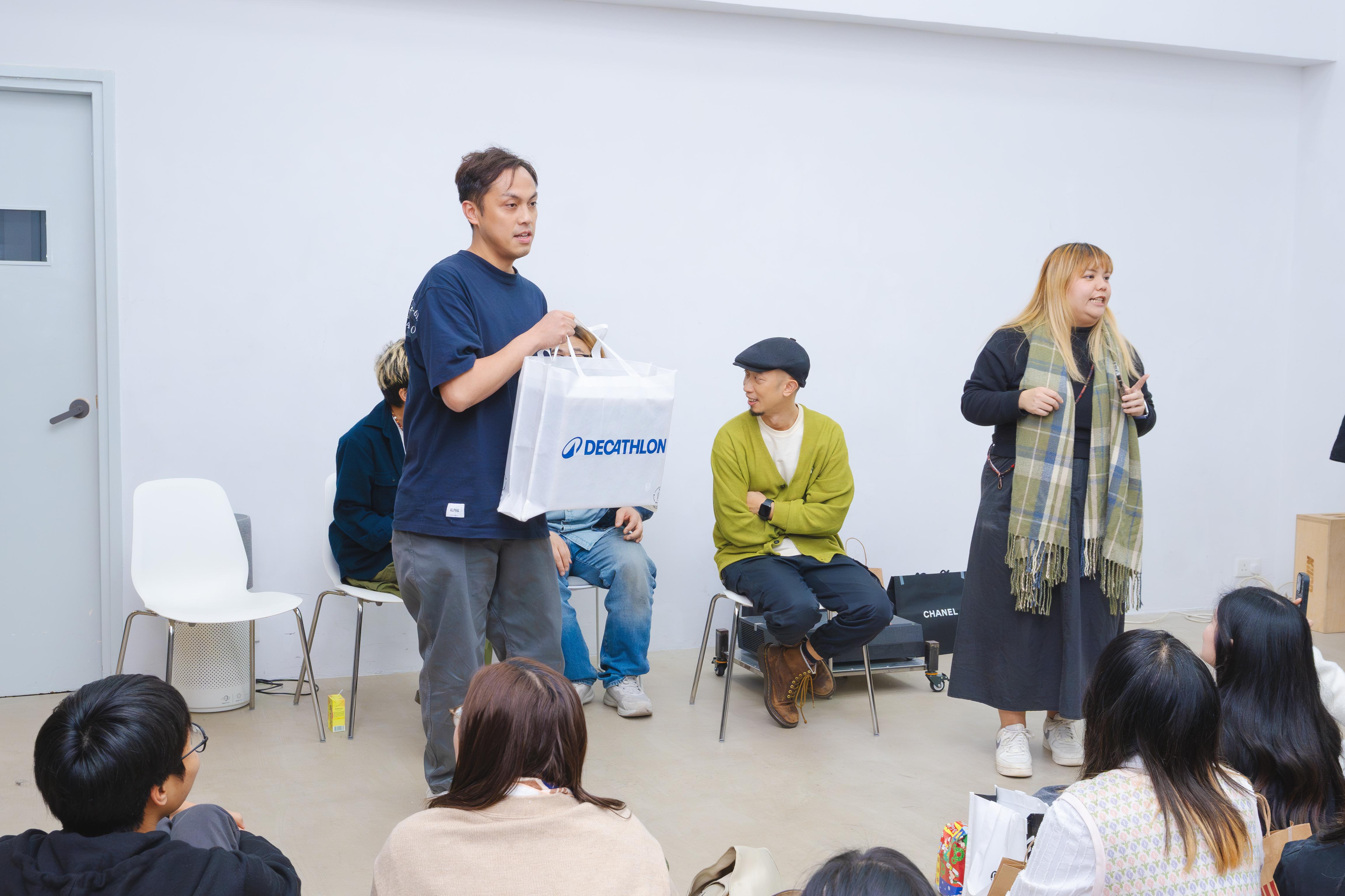 壓軸環節由Nowhere Boys五位成員送出私伙禮物大抽獎。