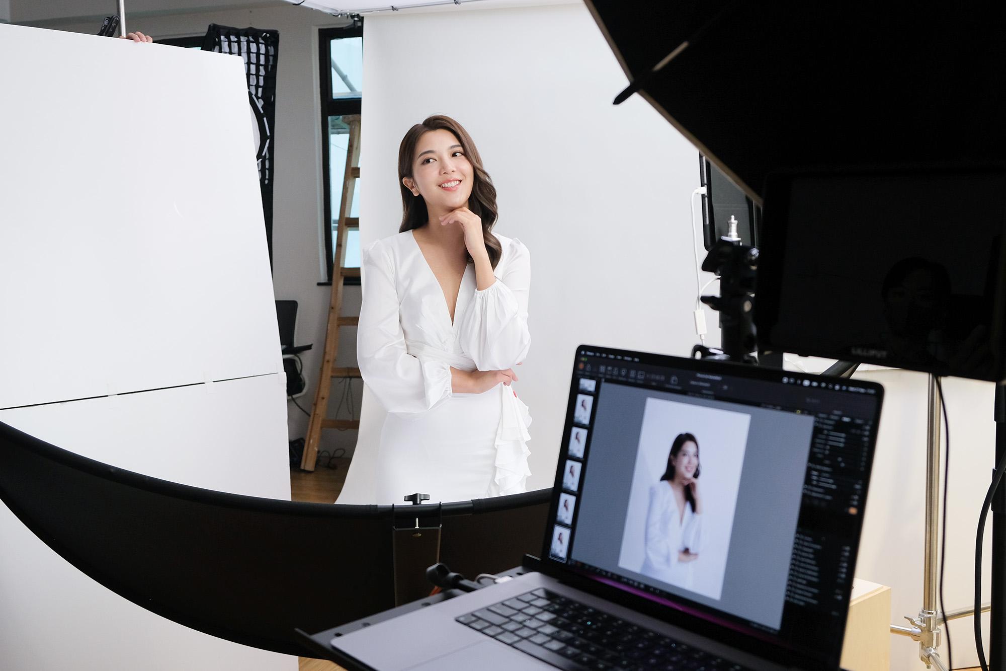 Phoebe以最佳狀態示人,身材弗爆,原來都下咗不少苦功。