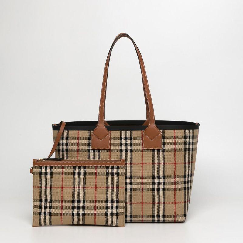 BURBERRY手提包 原價:$14,300 折後價:$5,270