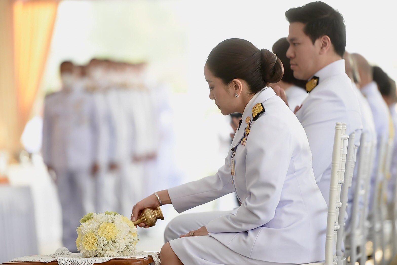 泰國總理佩通坦(佩通坦fb圖片)