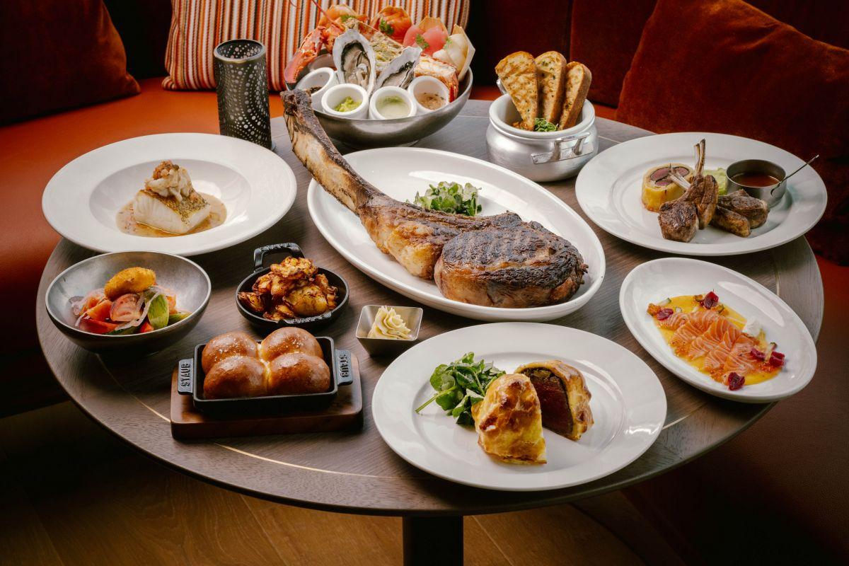 昆士蘭和牛斧頭扒(2公斤重)$2,420 經過350天穀飼,油花分布達4至5級,具濃郁肉香和柔嫩的質感。