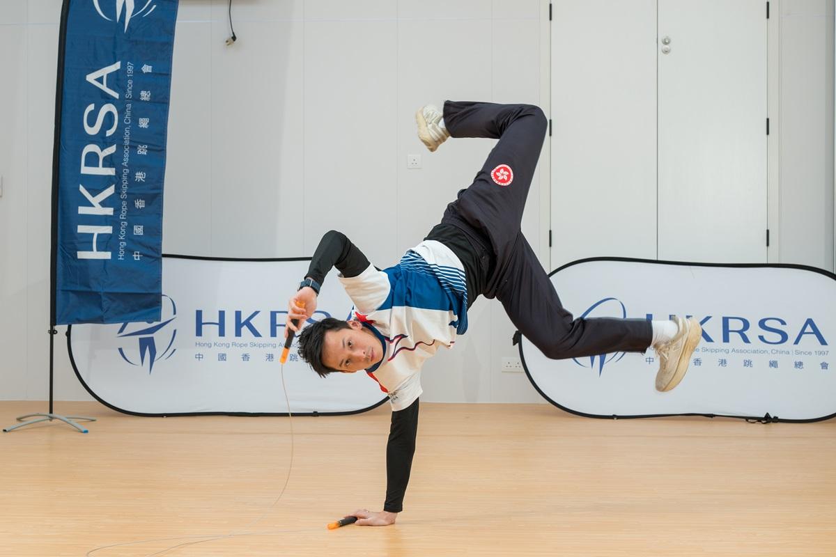 李俊明將在表演融合體操與跳繩,如將耳熟能詳的體操動作「湯馬斯盤旋」加入表演,讓花式跳繩 表演顯得更耳目一新。