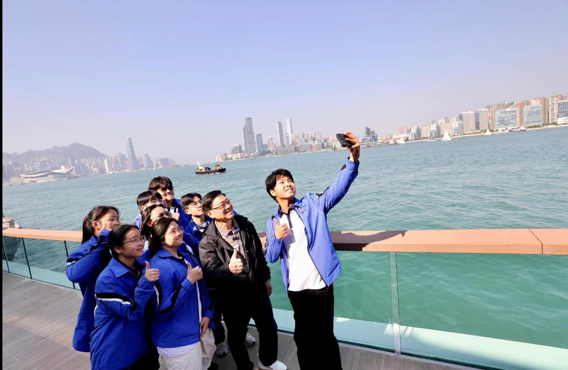 Ray Online|李家超北角視察 試食外傭家鄉小食