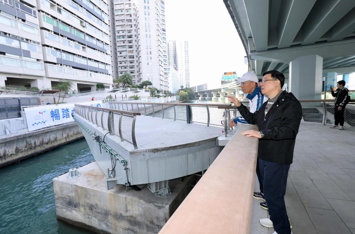 Ray Online|李家超北角視察 試食外傭家鄉小食