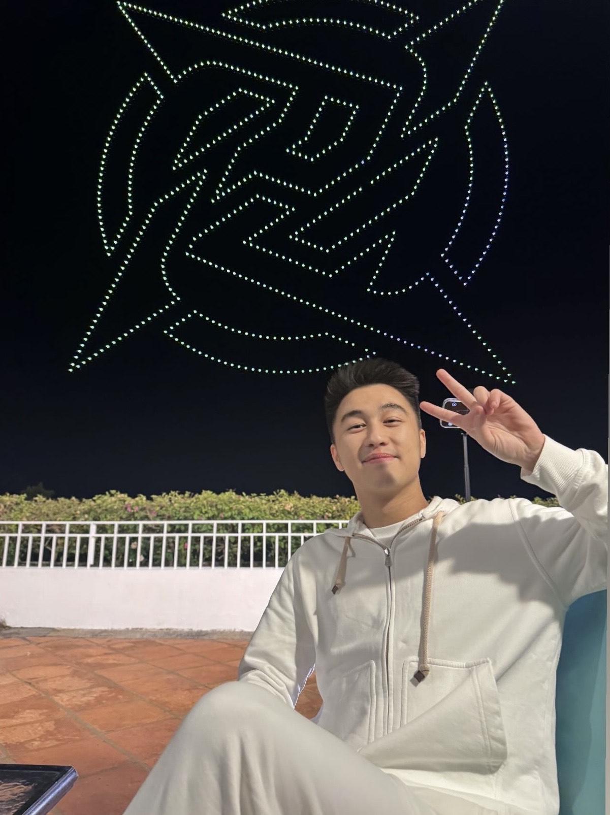 奚夢瑤安排無人機表演。