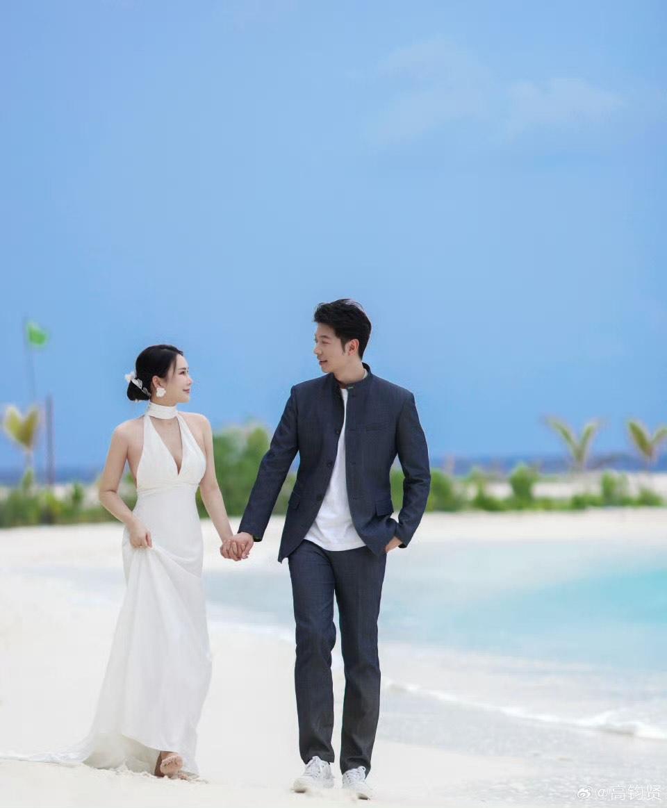 高鈞賢迎娶細他十年的圈外女友,並在加拿大註冊結婚。