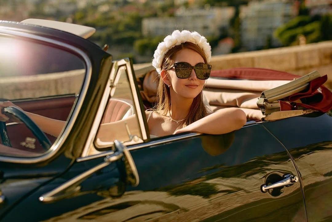 周杰倫與昆凌在歐洲影了新一輯結婚相。