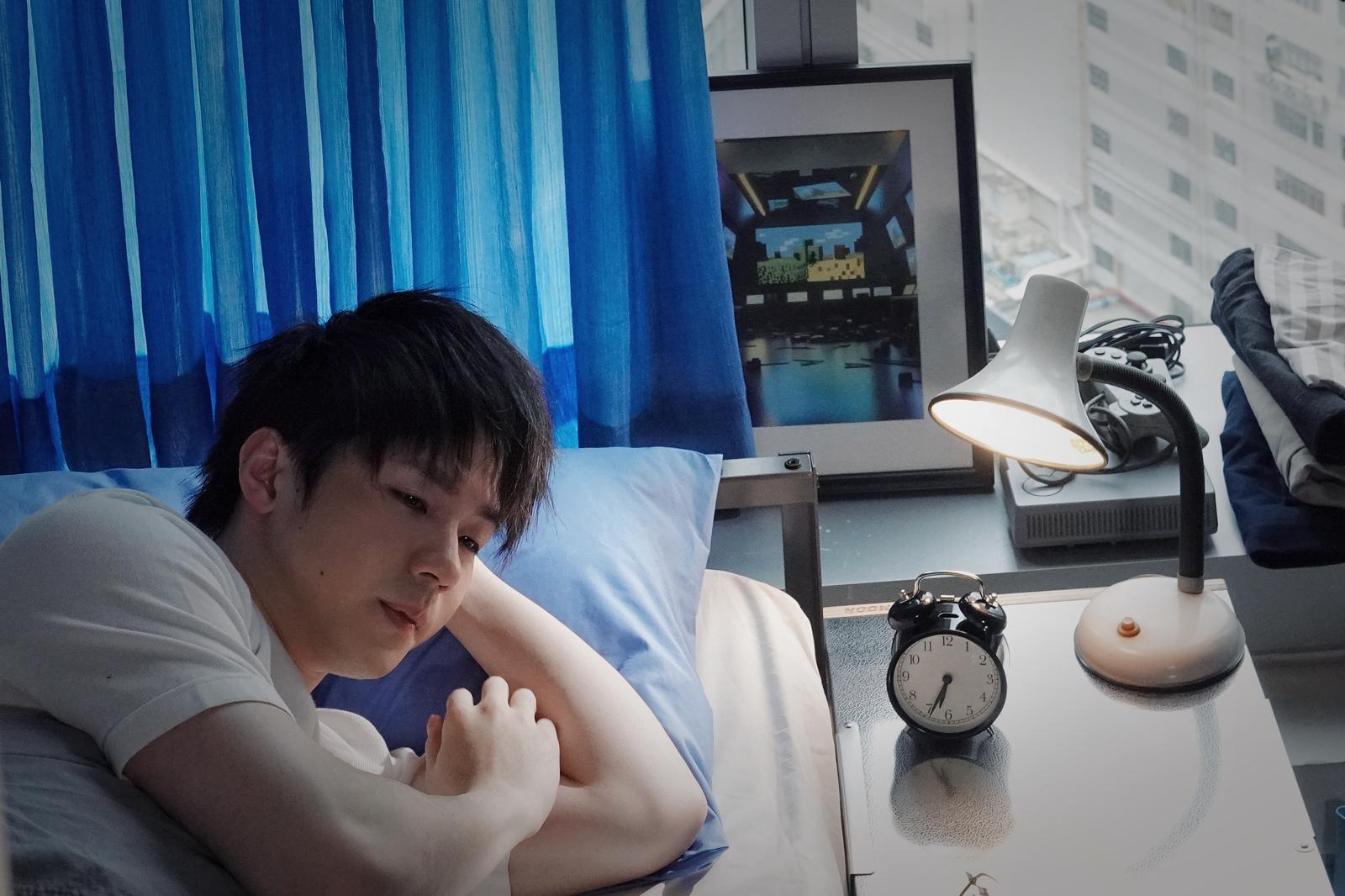 陳卓賢新歌MV配合特效及動畫,穿梭於現實與幻想之間。