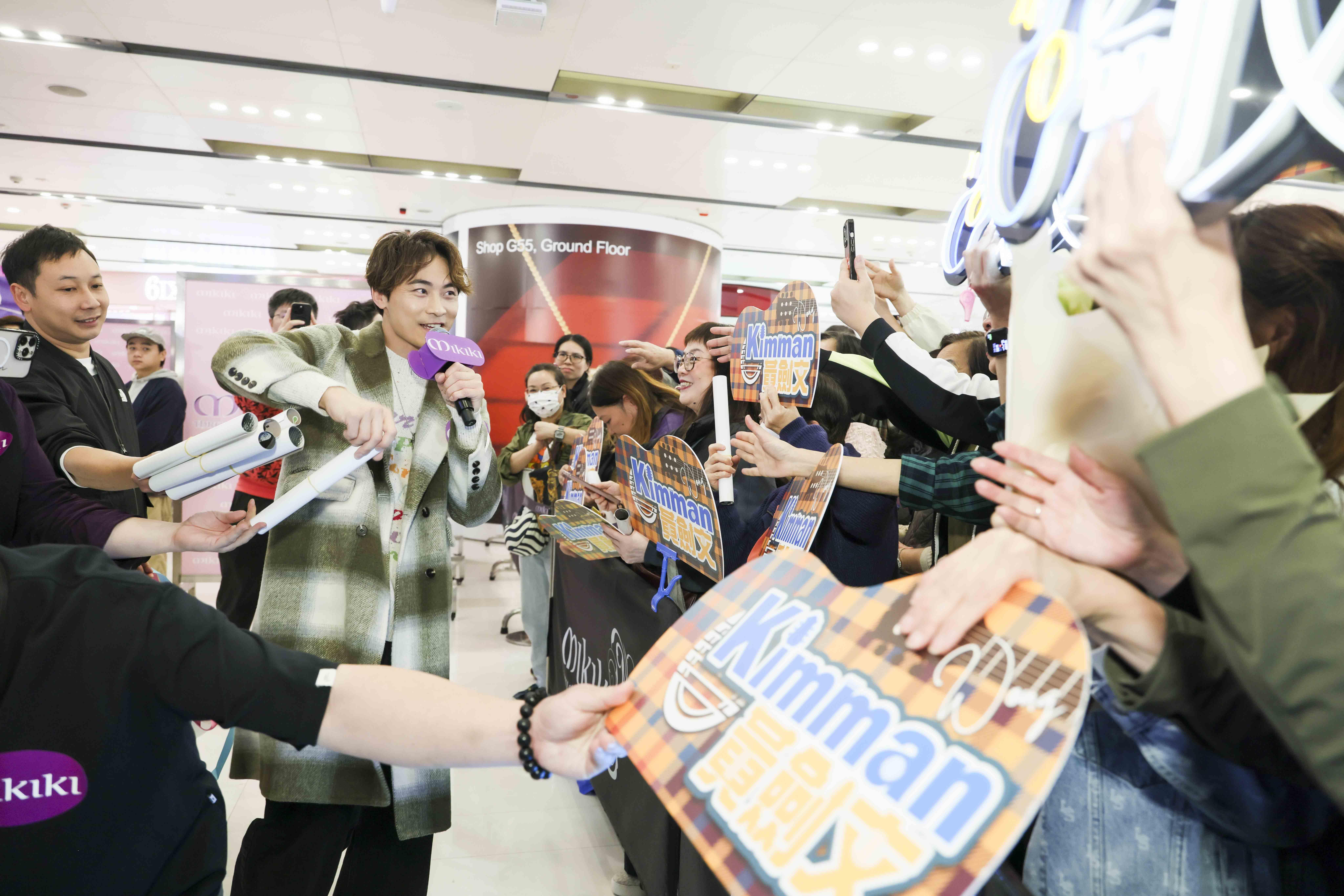 適逢元旦翌日,4人亦逐一向現場觀眾送上新年祝福,非常窩心。