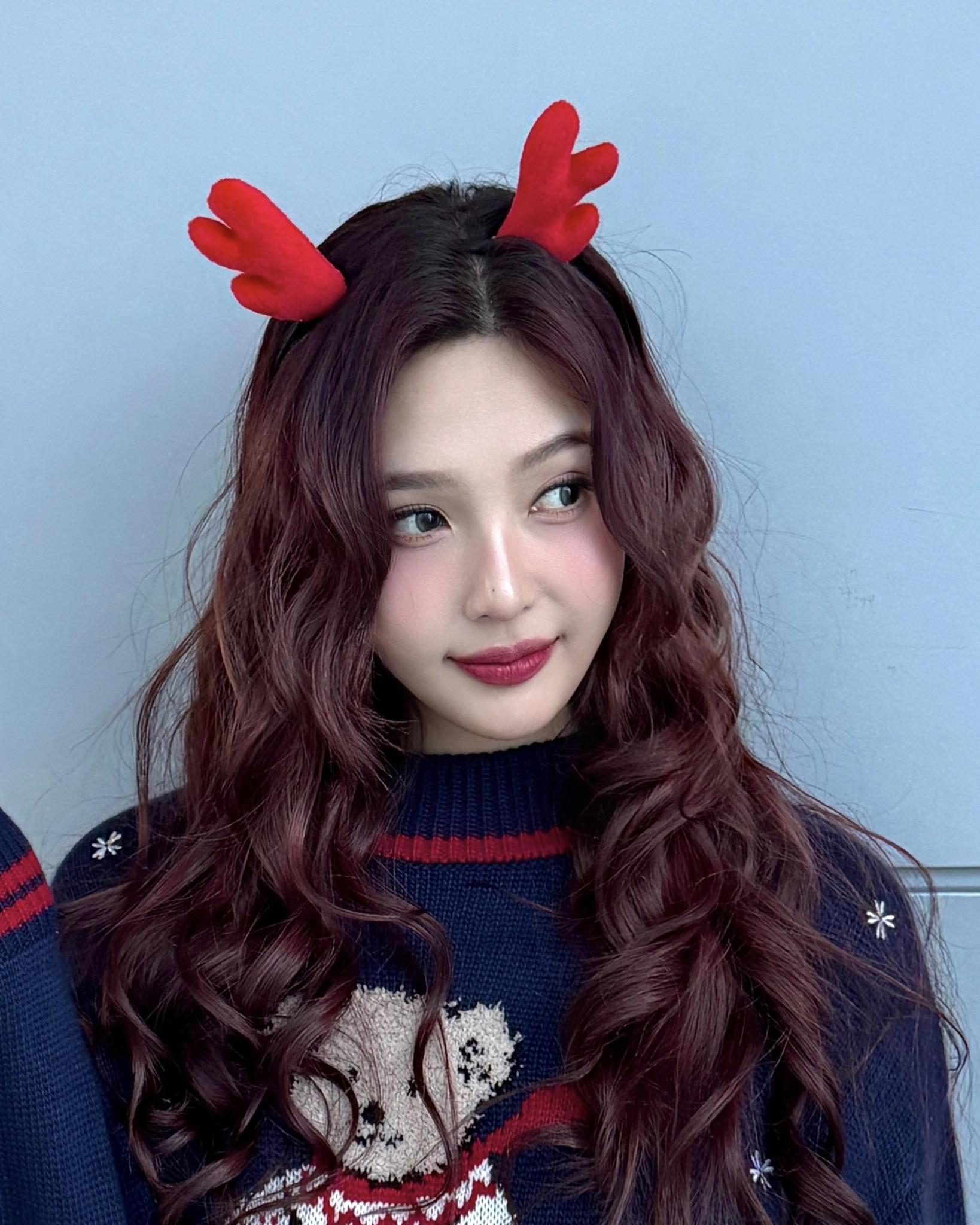 續約後的Joy,繼續作多線發展。