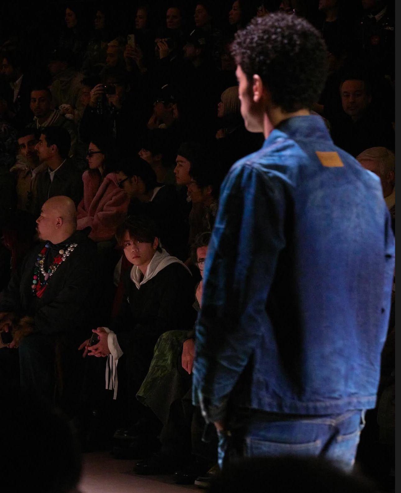 姜濤與Wyman同場睇騷。