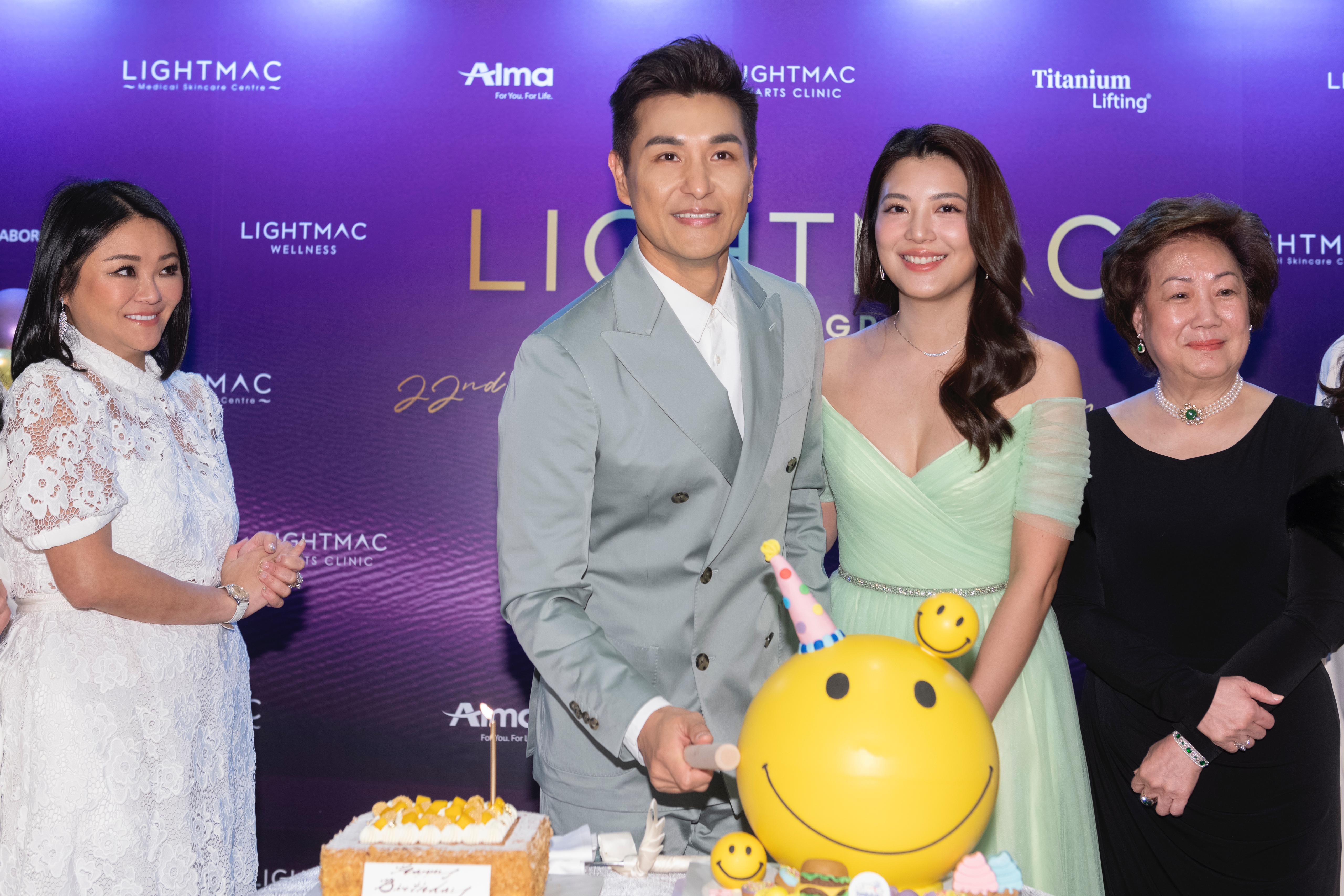 陳展鵬與太太單文柔獲醫美品牌續約成為代言人。