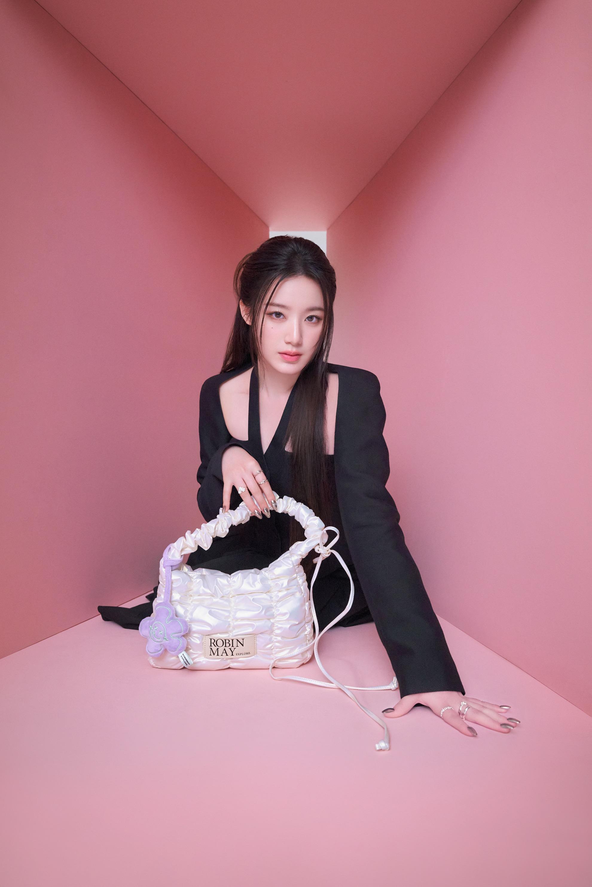 蛇年新年手袋|ROBINMAY Meego肩背包