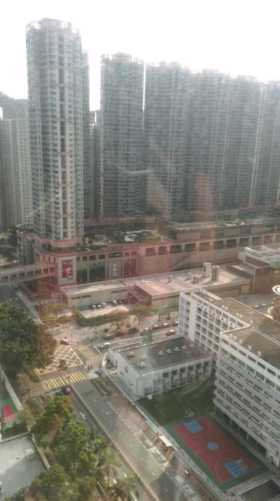 單位座向東南,景觀望開揚市景。(代理提供)