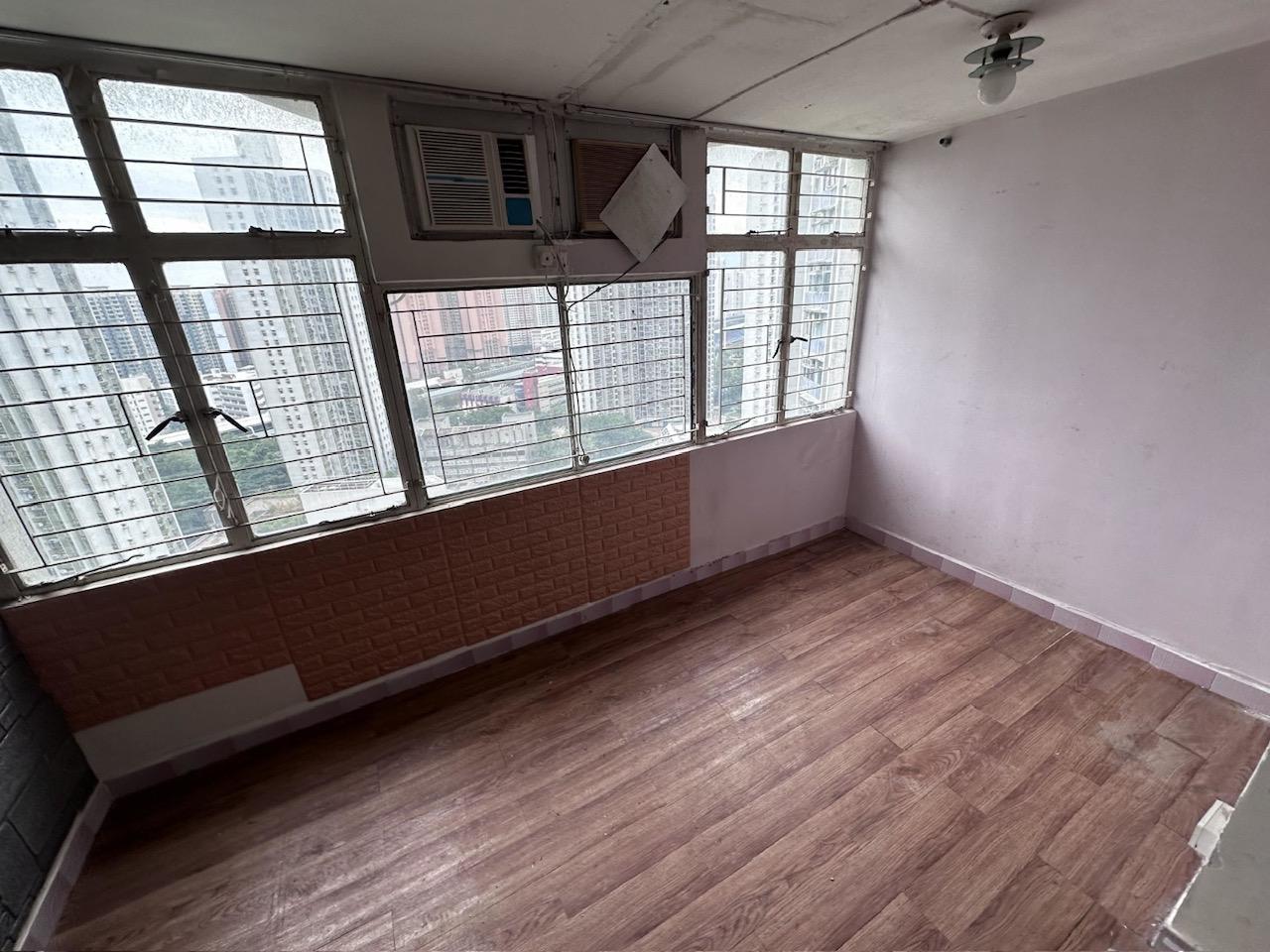 單位可間隔為兩房,每間都設有大窗戶。(代理提供)