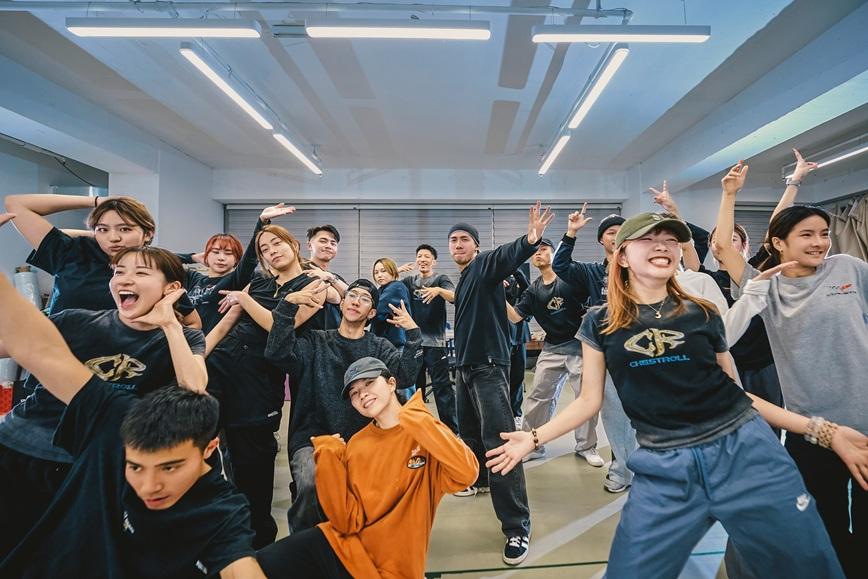 首次參加「國泰新春國際匯演之夜」的本地表演隊伍 Chestroll Dance Crew 於 2018 年底成立,成員 由商業排舞師及全職舞蹈老師、大學生及上班族等組成。(旅發局)