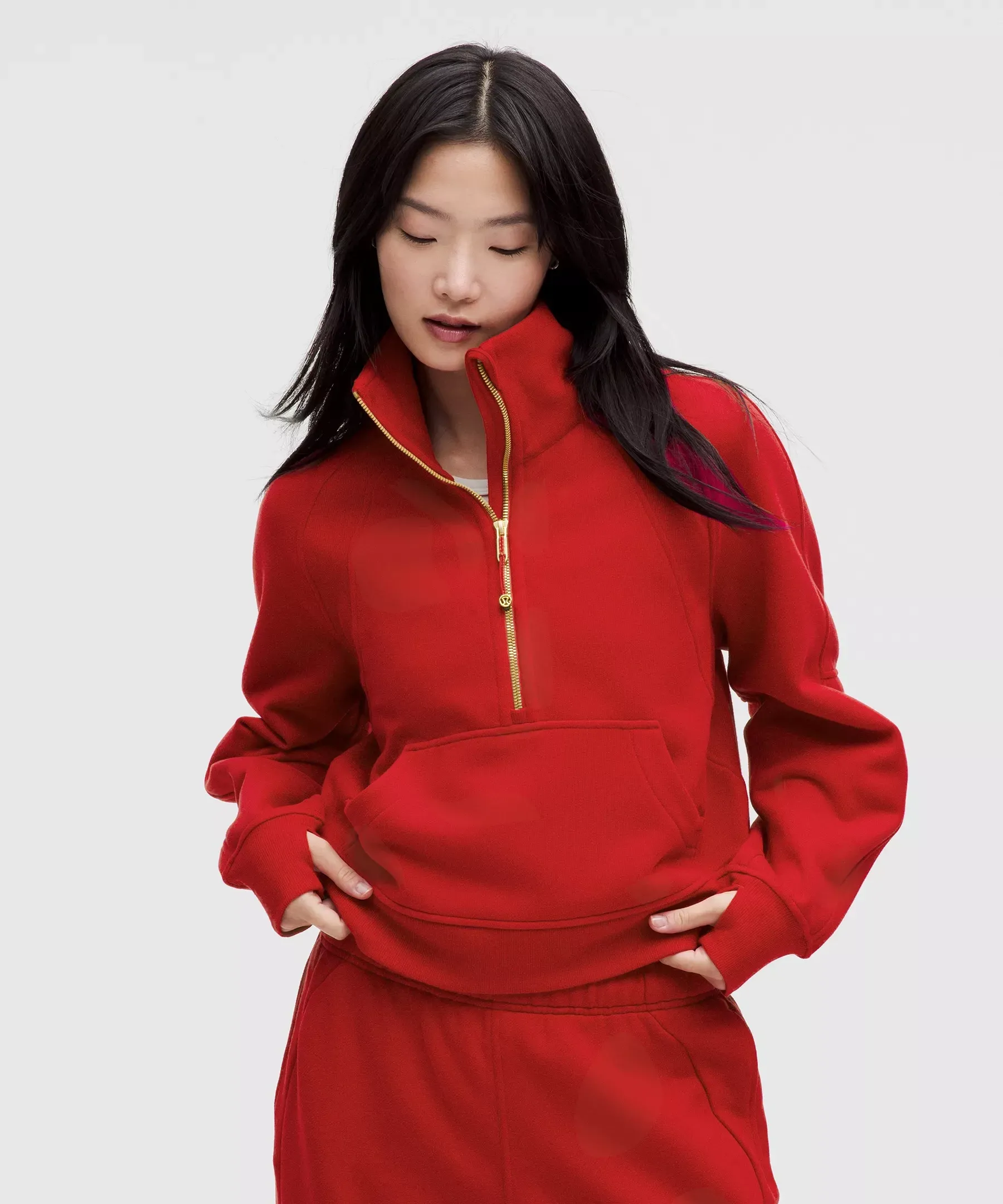 蛇年新年穿搭|lululemon Lunar New Year Scuba 寬版剪裁漏斗領半拉鍊式上衣 $1,180