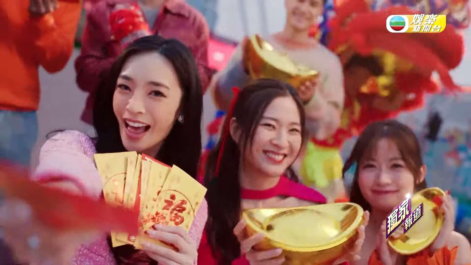 TVB找來一眾年青藝人拍賀年廣告吸客,年紀最大的是坤哥及Hubert。