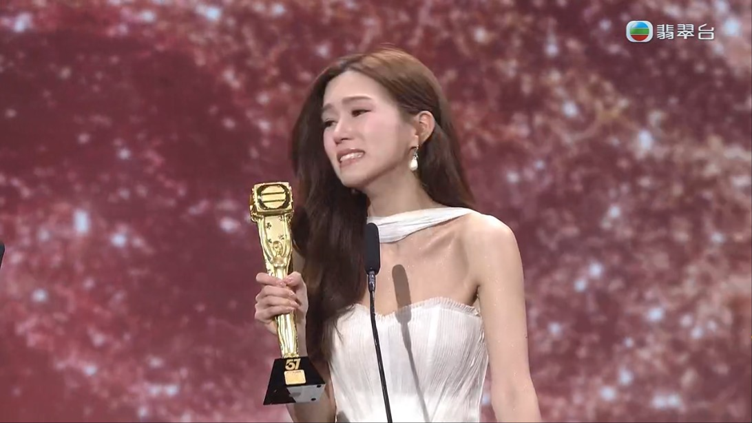 大會宣讀傅嘉莉的名字時,她在台下大為驚訝。