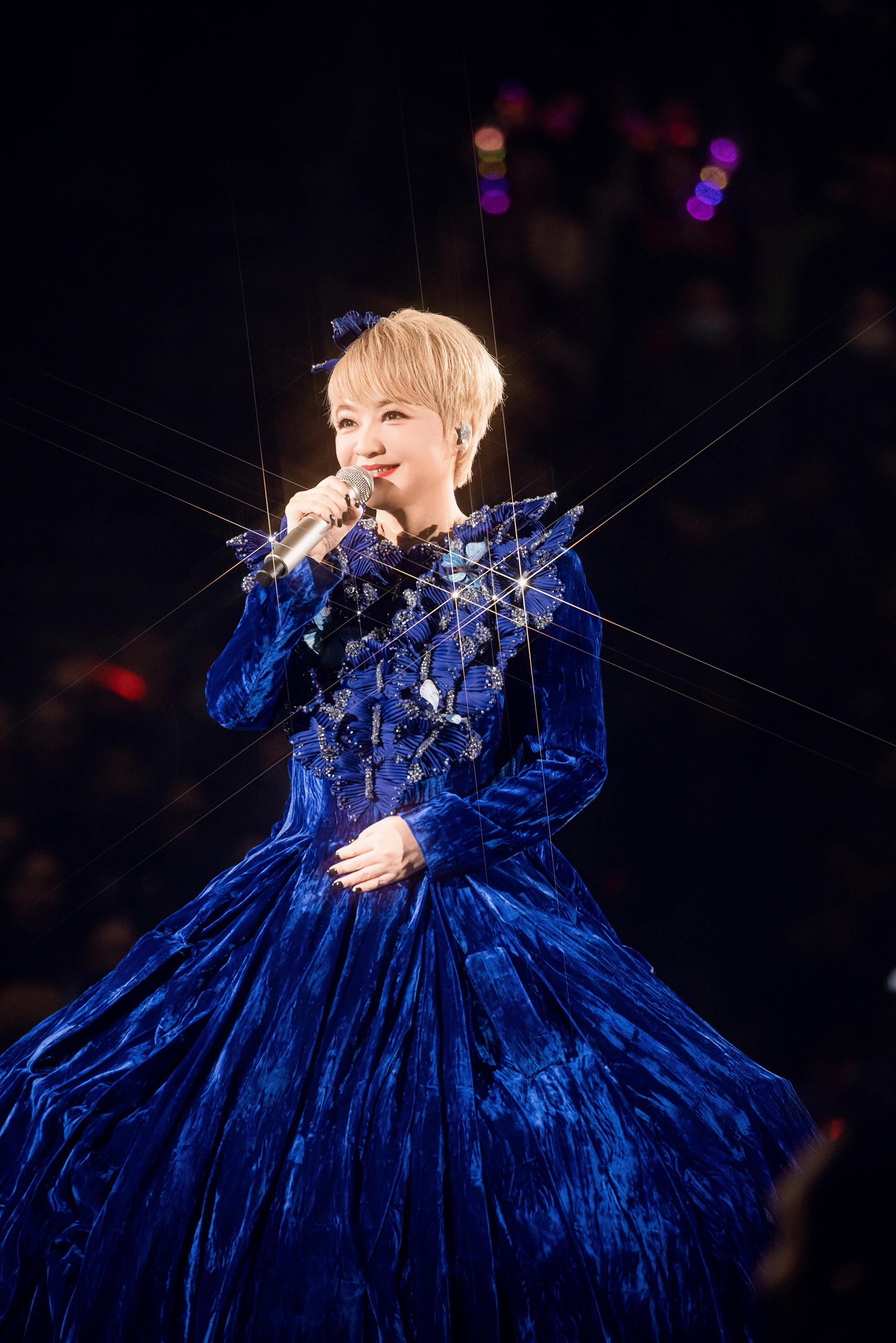 陳慧嫻舉行《The Fabulous 40 Priscilla LIVE IN HONG KONG 陳慧嫻演唱會》慶祝出道40周年。