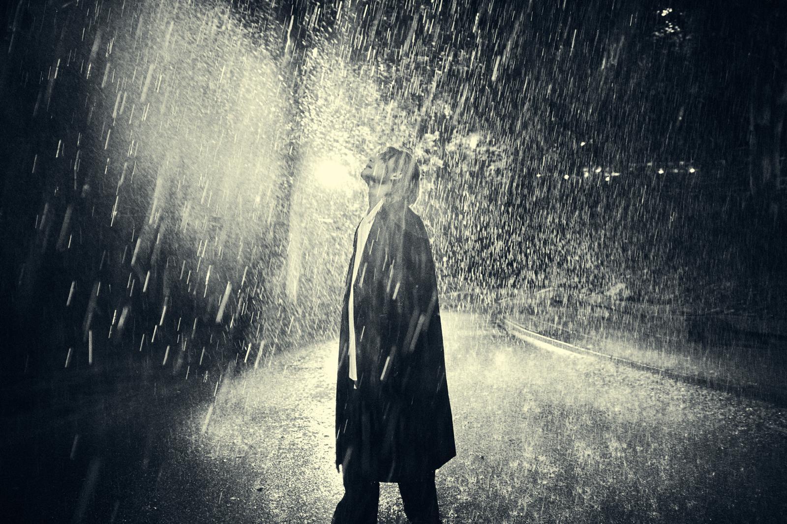 李駿傑Jeremy為拍新歌《活》MV初次拍淋雨戲。