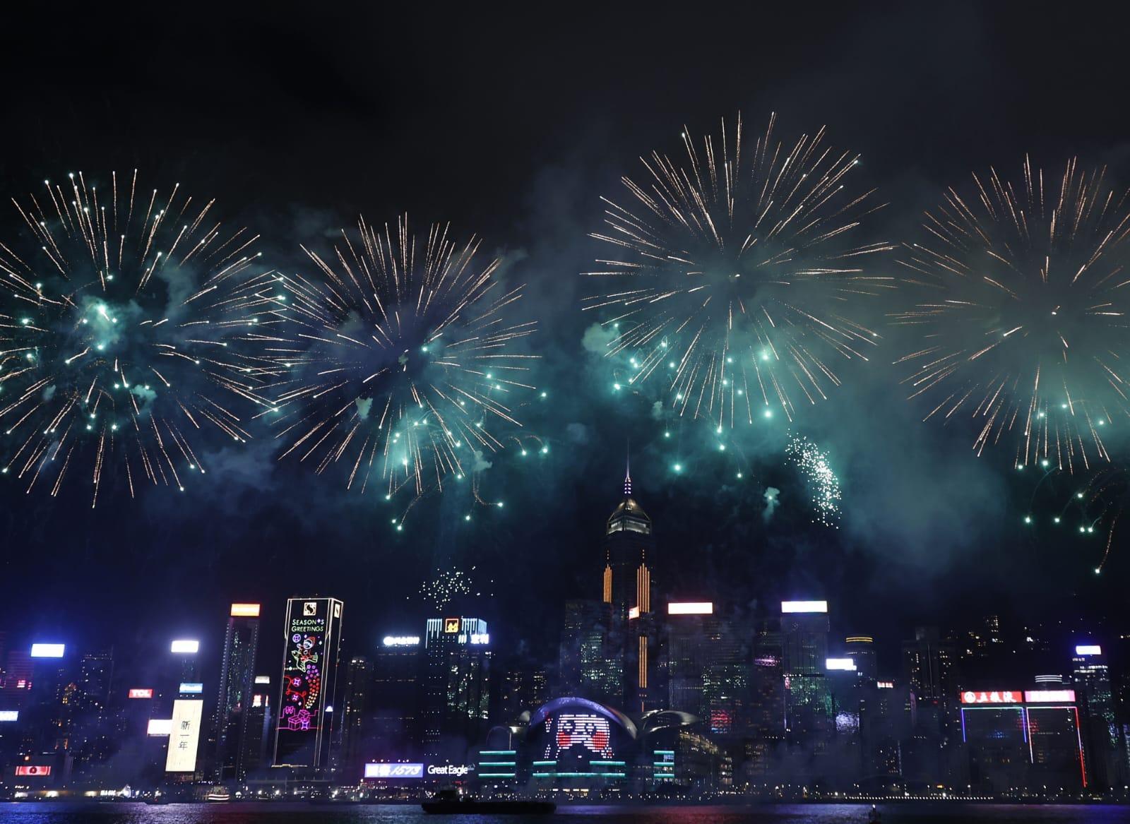 不少市民表示不知道哪個是所謂的熊貓圖案。(林俊源攝)