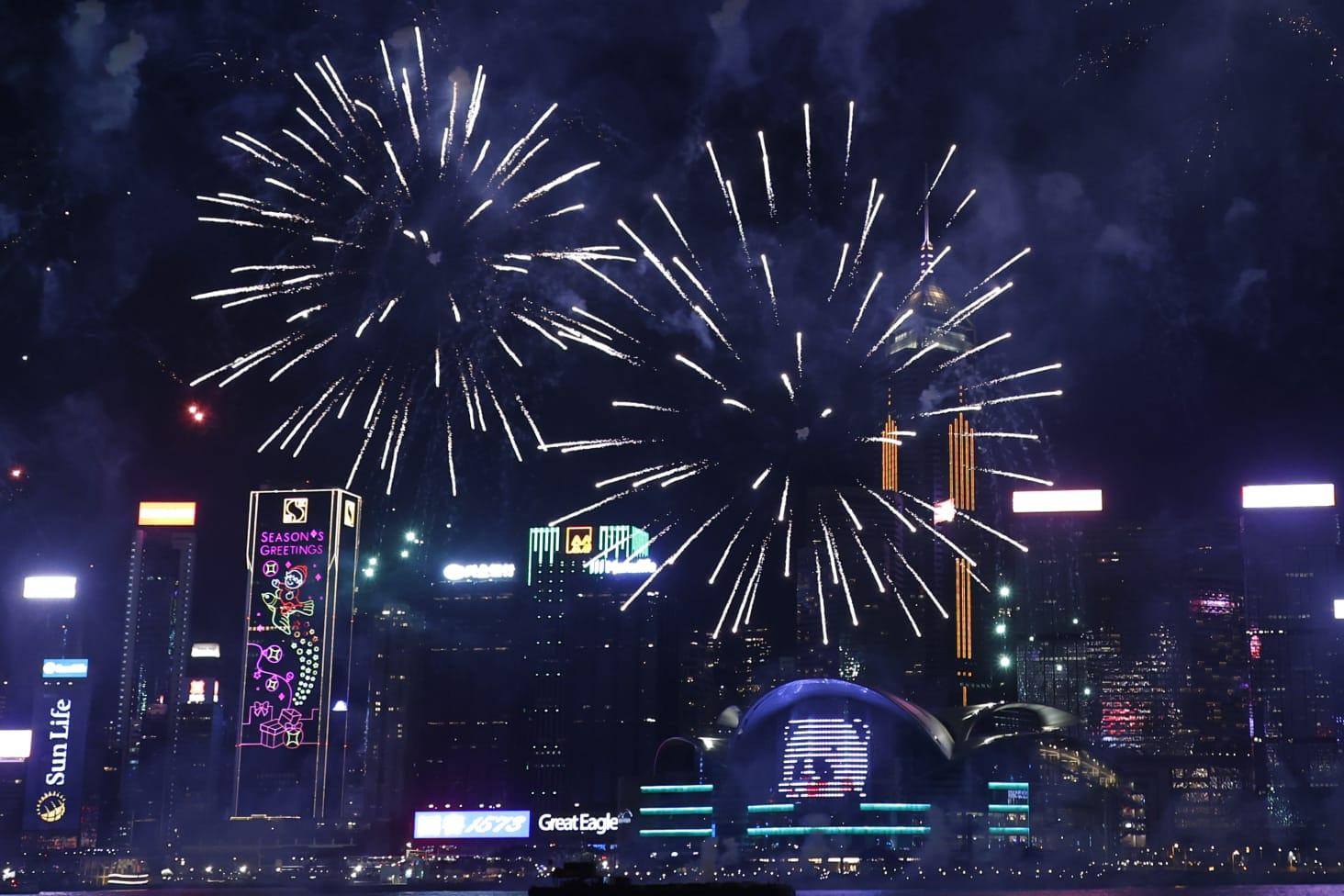 會展新翼的外牆展示熊貓圖案。(林俊源攝)