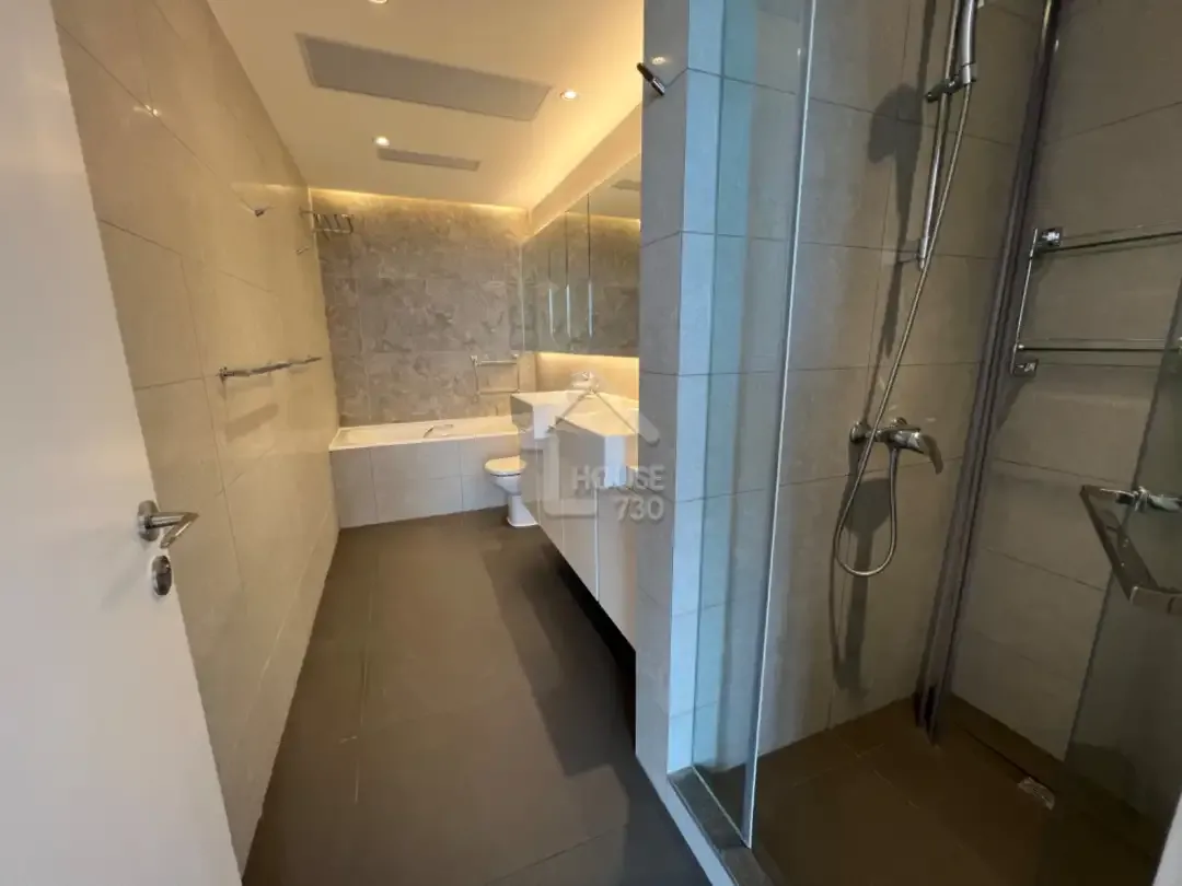 五索入住的山頂大宅應該只屬租住性質。(house730網站圖片)