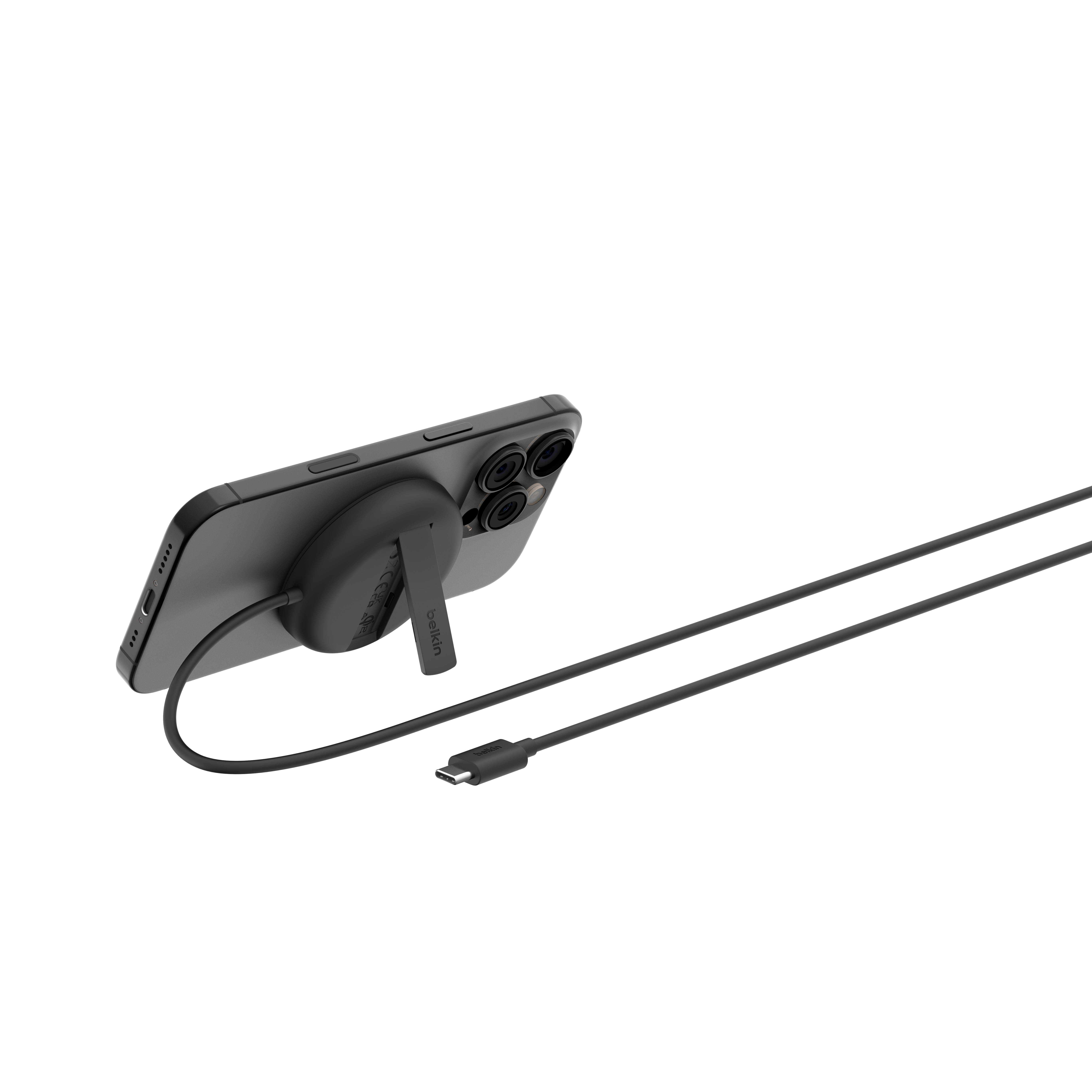 Belkin BoostCharge Pro Magnetic Wireless Charging Pad 15W充電器。