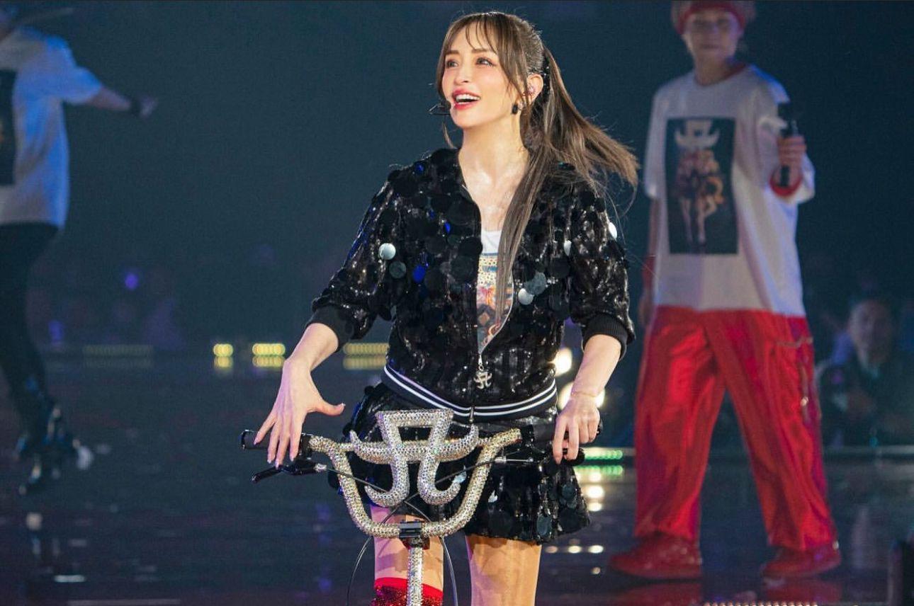 近月到內地開騷的日本天后濱崎步,似乎亦宣告入坑。