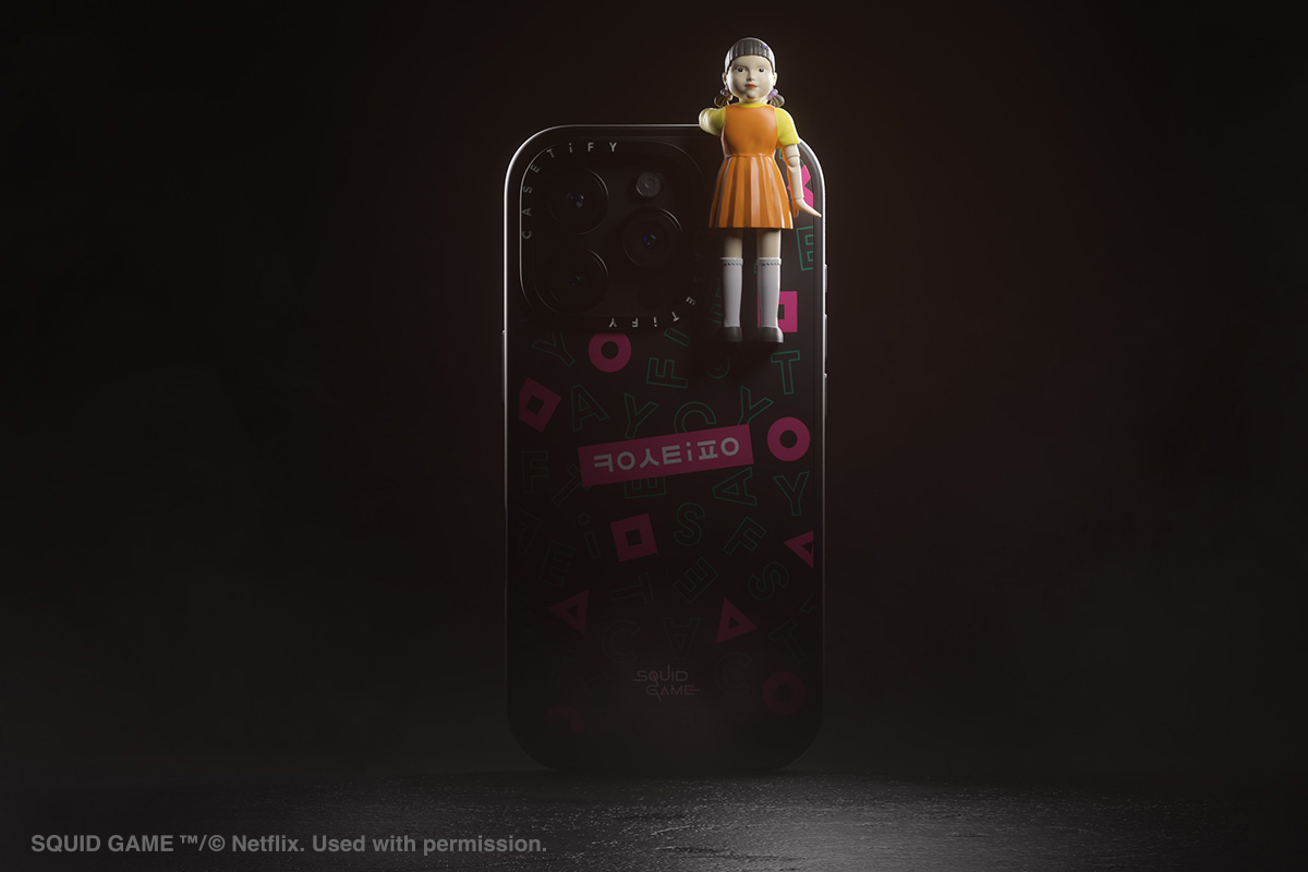 「冒險型玩家套裝」有英熙掛在手機上,手機殼連玩偶$699。