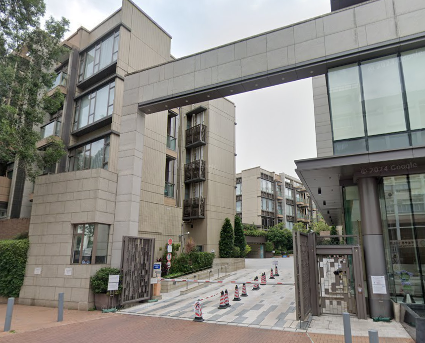 洪水橋溱林交通算便利,位置鄰近港鐵洪水橋站,步程只需約5分鐘。