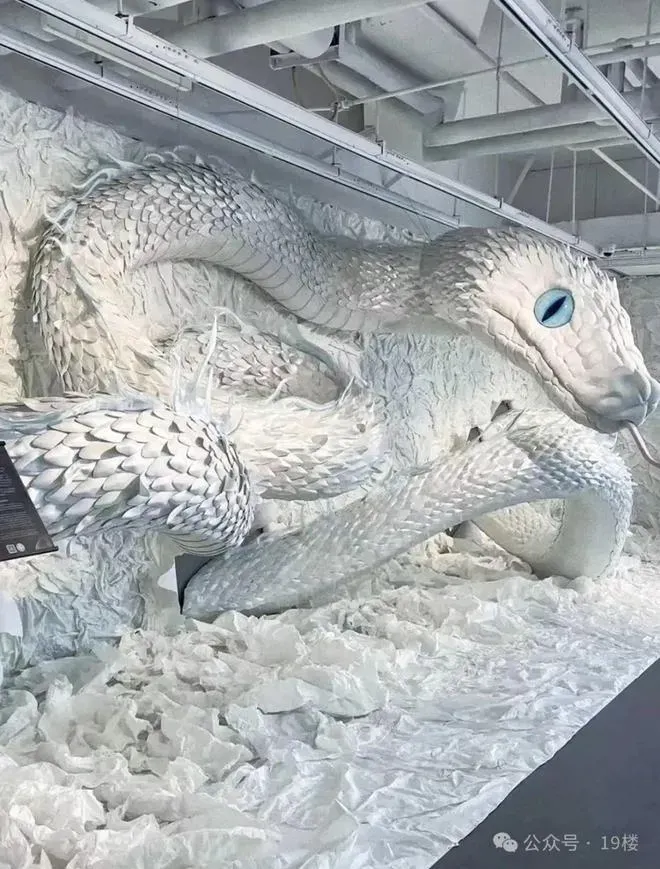 胤璞美術館新展推出紙藝《白蛇傳》。(微信圖片)