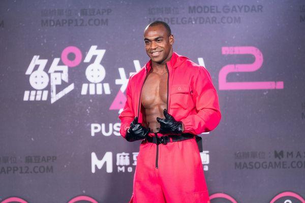 黑人男優Aaron Rock