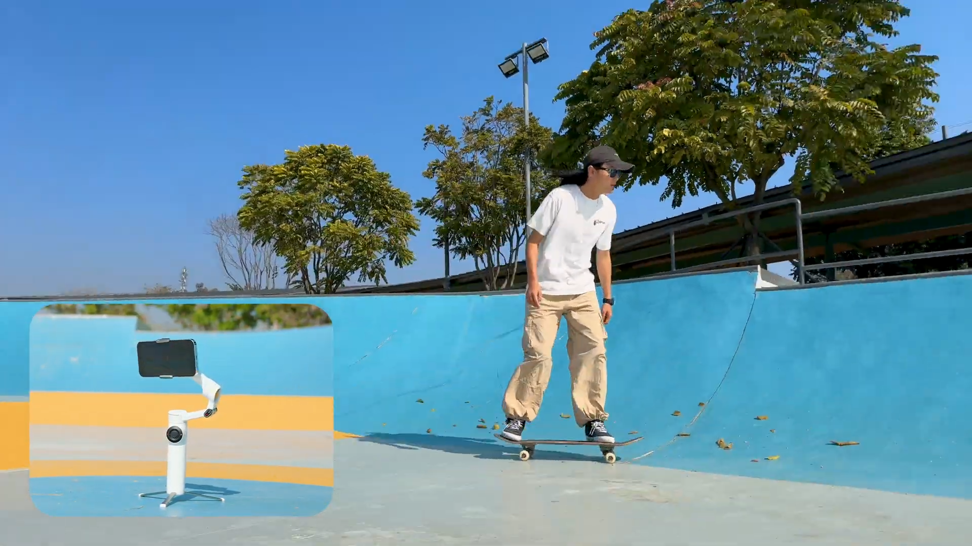 Insta360 Flow 2 Pro支援完整的360°無限制平移追蹤。