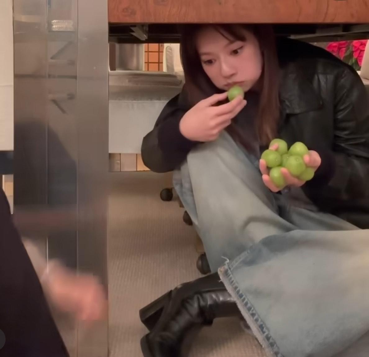 kayan9896 嫁入豪門夢碎行為怪異。