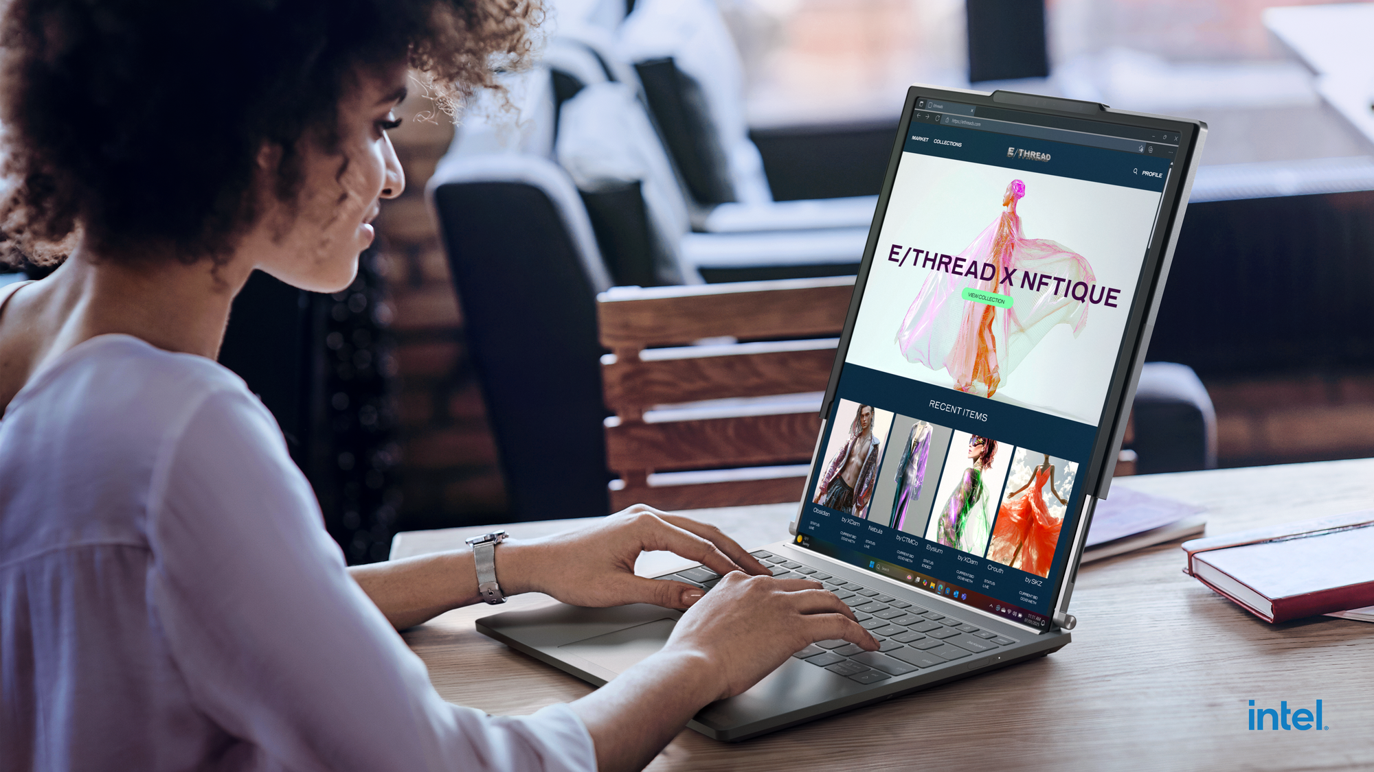 Lenovo ThinkBook Plus Gen 6 Rollable可令電腦屏幕變成垂直顯示。