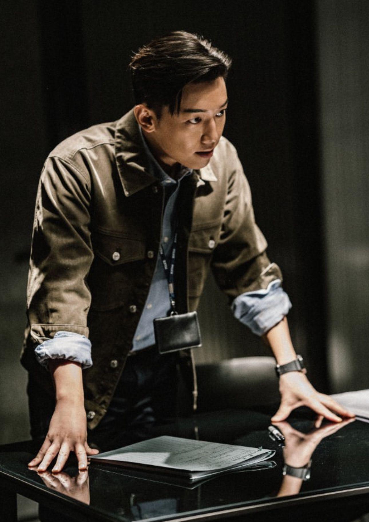 MC張天賦在《誤判》中飾演年輕幹探。