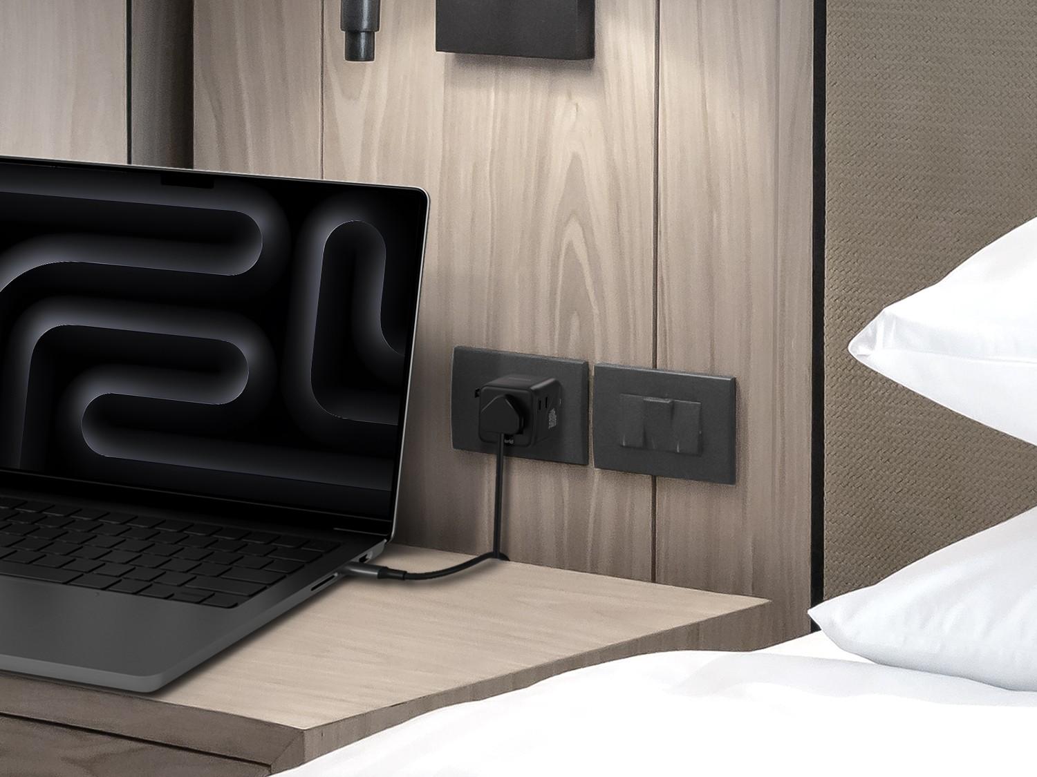 內建日本/美國、中國、台灣、英國、歐盟、澳洲插座。