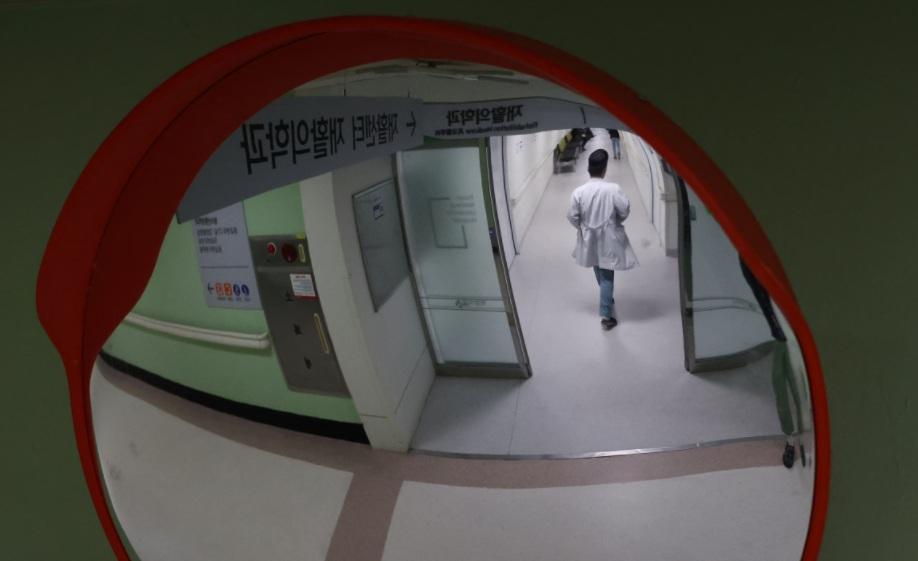 瑞典一名男子去年底在南韓因細胞壞死急需做手術,卻遭21間醫院拒收。圖為南韓醫院。(資料圖片)