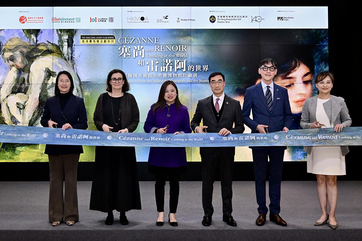 羅淑佩(左三)和利子厚(右三)等主持展覽開幕典禮。(政府新聞處)