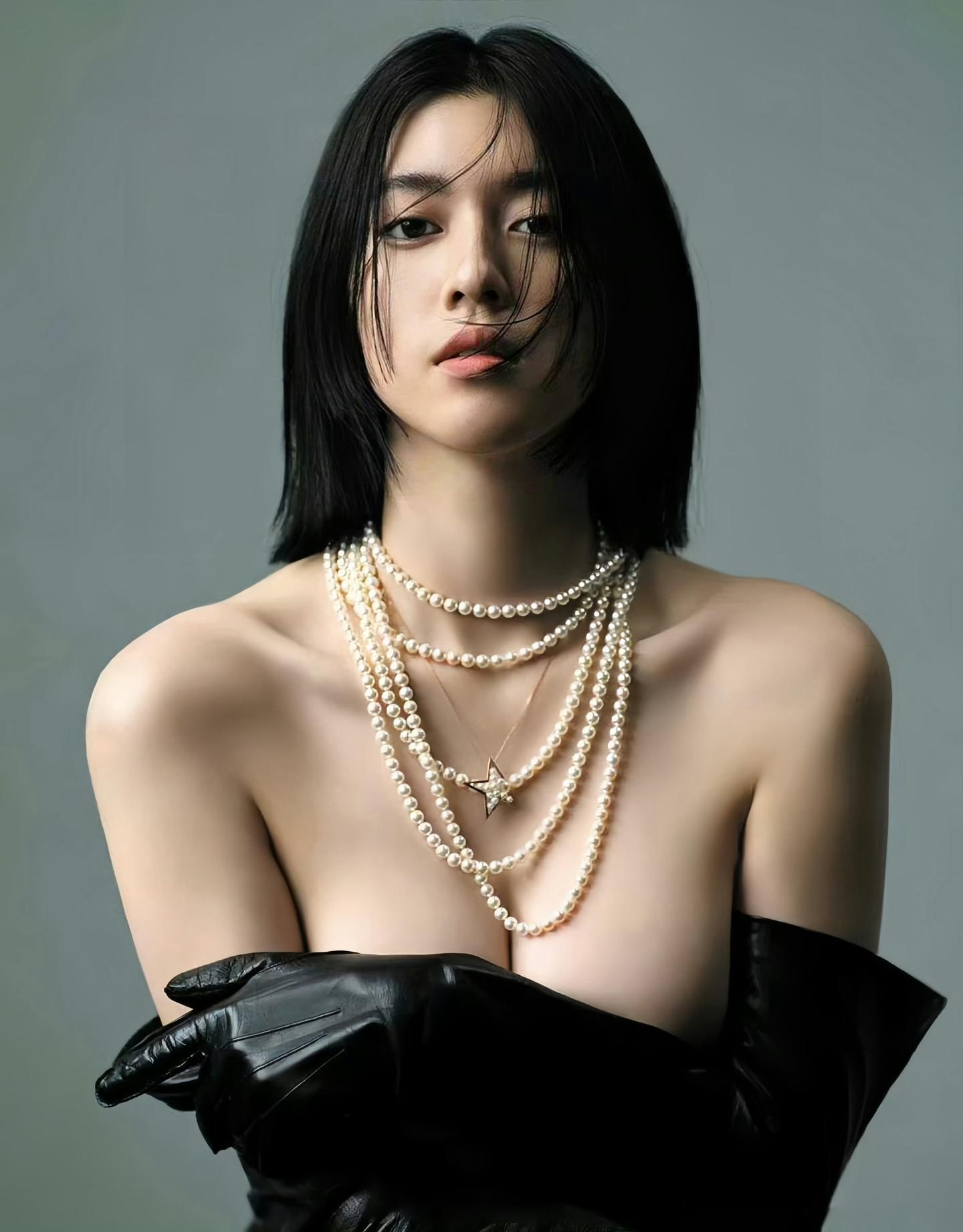 三吉彩花