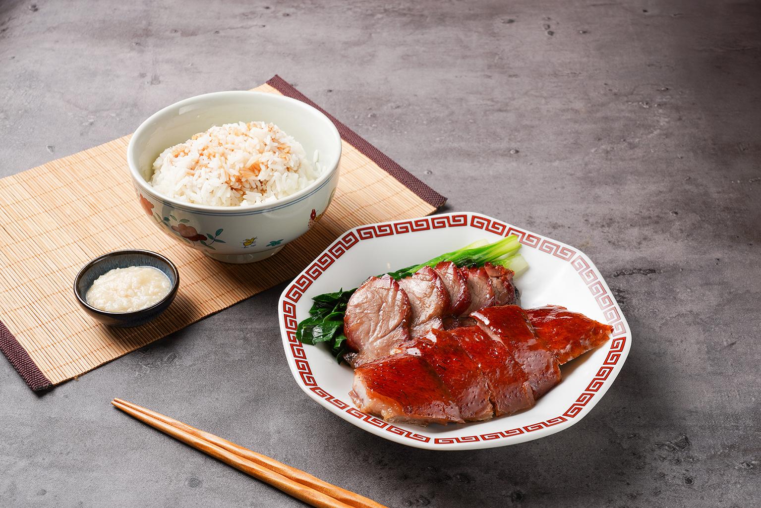 叉燒燒鵝飯$80(轉豬油撈飯+$10)叉燒焦香帶甜,燒鵝皮脆肉嫩。