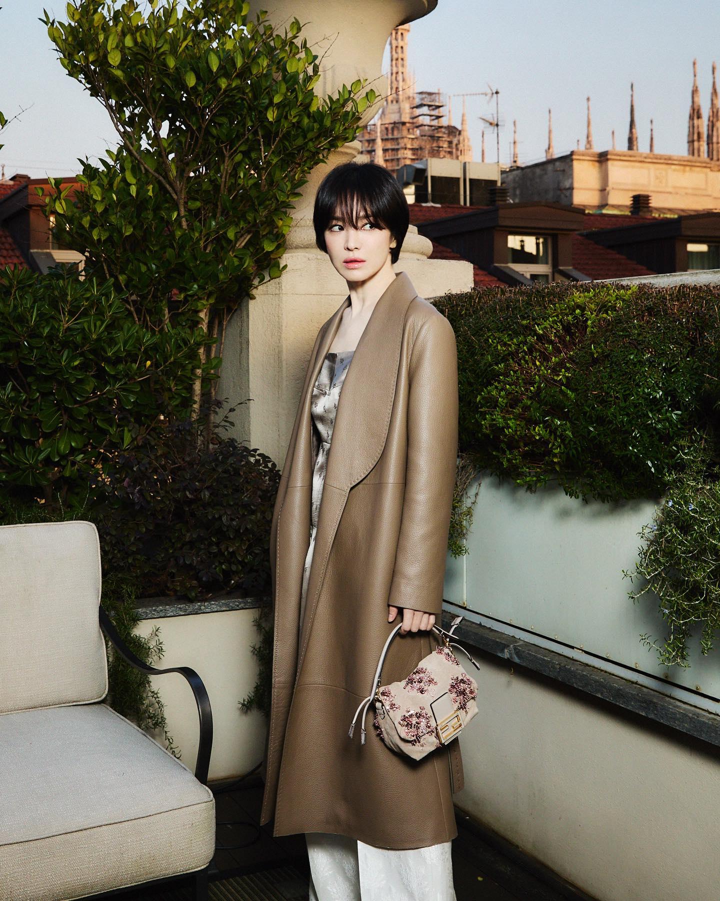 喬妹昨晚於義大利出席米蘭時裝周Fendi的時裝大騷。