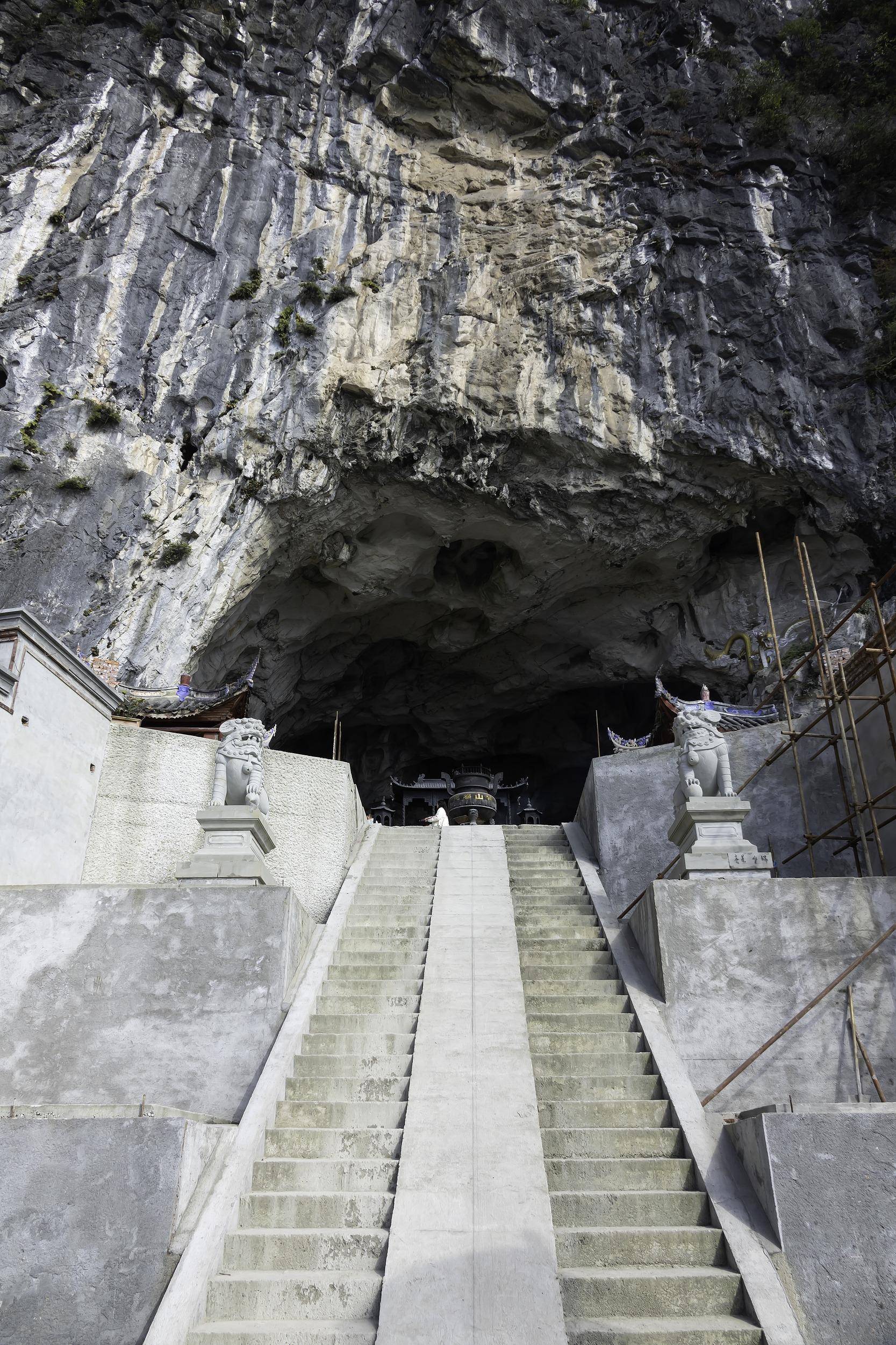 除了七星山,在太乙真人的故鄉江油也有一座金光洞,坐落於乾元山上,是江油的旅遊名勝之一。(圖片來源:視覺中國)