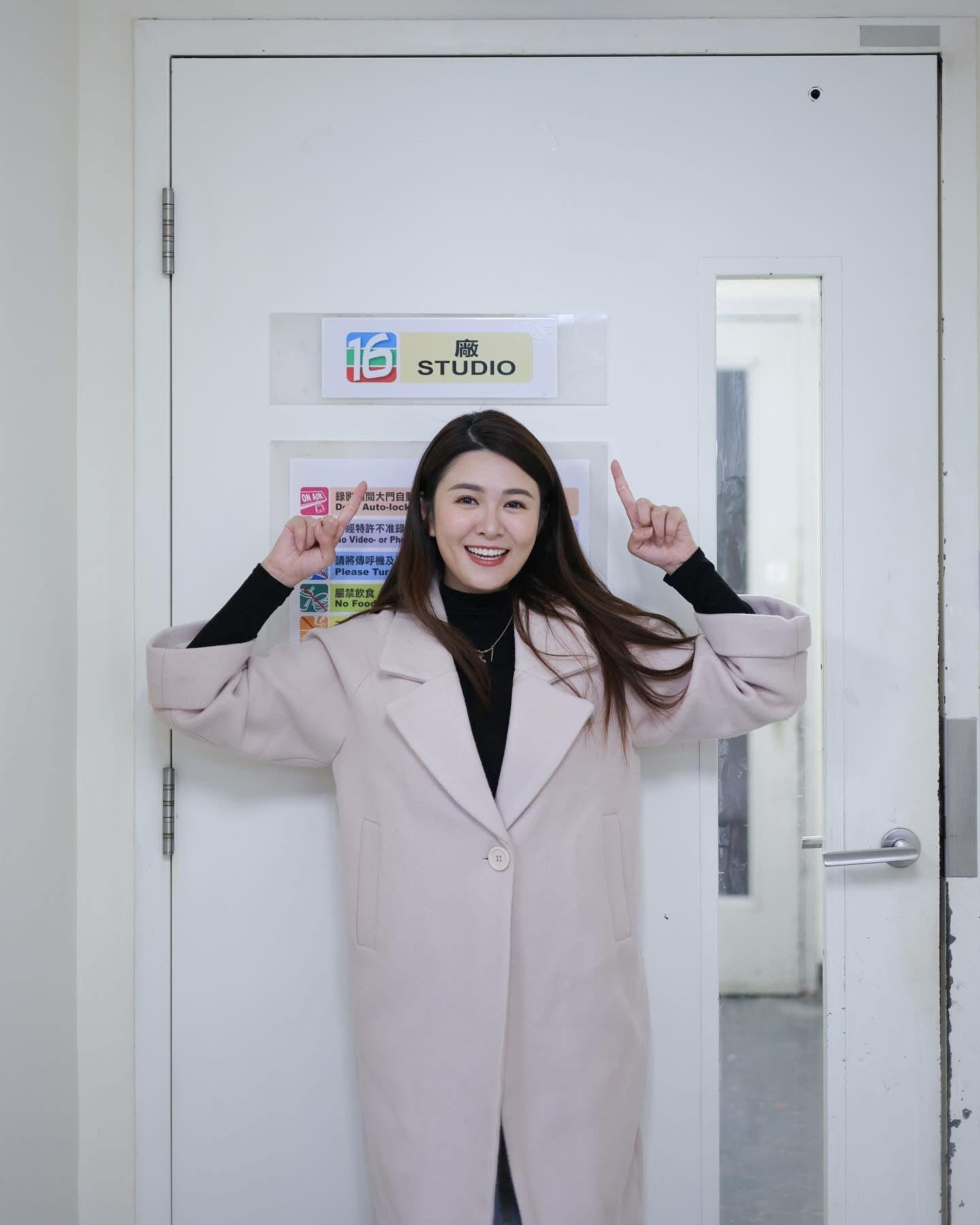 江嘉敏在TVB的這段旅程,遇到了許多難忘的人和事,有歡笑也有淚水。